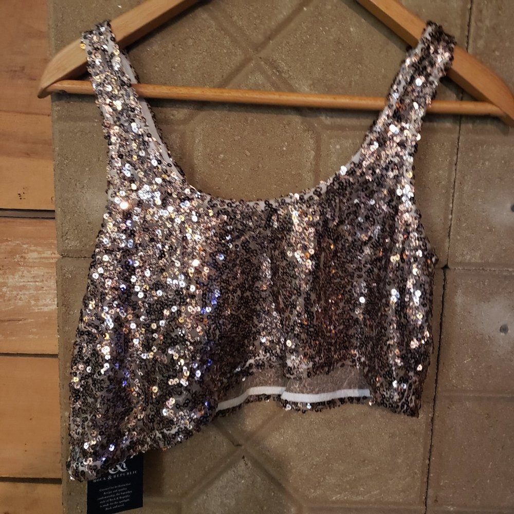Rock and Republic NWT Gold Sequin Top